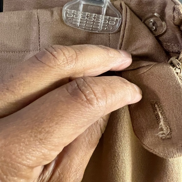 TALL GIRL TAN/ CARMEL TROUSERS IN A SIZE 7… 14” WAIST… 35” INSEAM… 11” RISE. - Picture 11 of 12